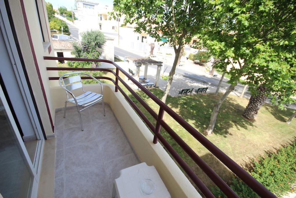Hospedaria Buganvilia Alvor Oda fotoğraf